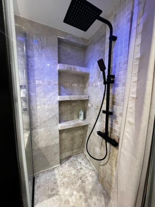 Appartement Convivial Pour Sejourner Le Kremlin-Bicêtre Buitenkant foto