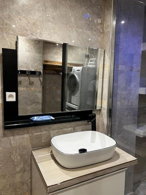 Appartement Convivial Pour Sejourner Le Kremlin-Bicêtre Buitenkant foto